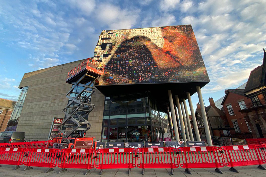 ARTICLE-Giant Mosaic on Derby Quad for FORMAT IPF.